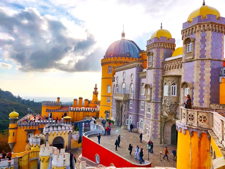 Lisbon: Half-Day Sintra Tour with Pena Palace and Regaleira - The real cost and the value