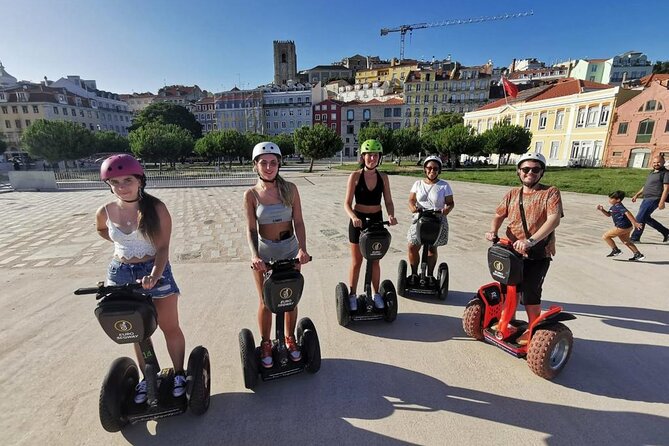 Lisbon Highlights Guided Segway Tour - Passing under the Arco do Triunfo