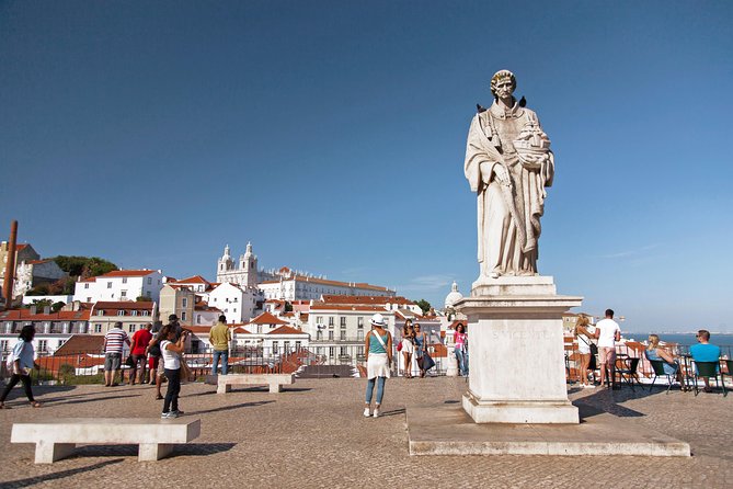 Lisbon Highlights - Private Tour with Van and Local Guide - Why a private van makes sense in Lisbon