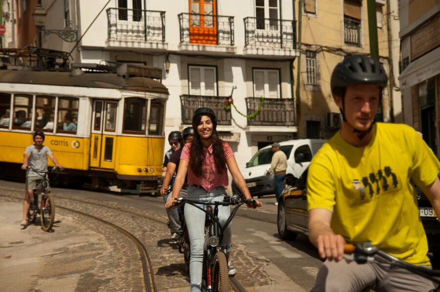 Lisbon: Hills, Alfama, and Mouraria Tour by Electric Bike - Comfort, safety, and the honest drawbacks