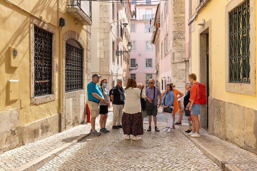 Lisbon: History, Stories and Lifestyle Walking Tour - Why this three-hour route works for a first visit