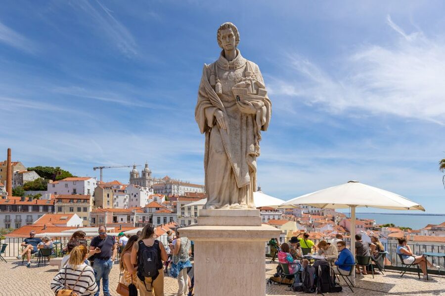 Lisbon: History, Stories and Lifestyle Walking Tour - Carmo Convent and the Carnation Revolution