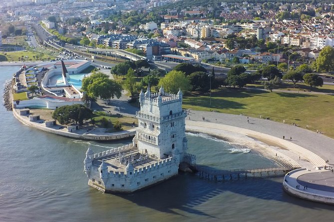 Lisbon Hop-On Hop-Off Tour: 48-Hour in Belém & Modern Lisbon - Santa Justa Lift and the free transport extras
