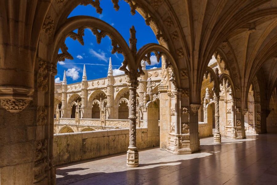 Lisbon: Jerónimos Monastery E-Ticket and Audio Guide - The southern portal sets the tone