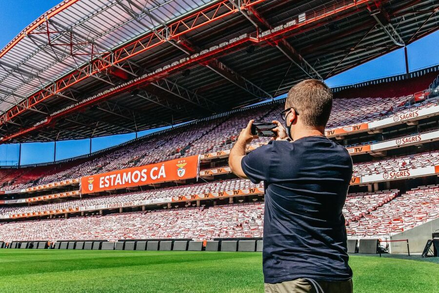 Lisbon: Luz Stadium Tour & SL Benfica Museum Ticket w/Scarf - The pitch and panoramic stadium views