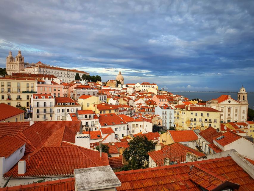 Lisbon: Old Town TukTuk Tour and Scenic Viewpoints in Alfama - Why a tuk tuk fits Lisbon’s Old Town