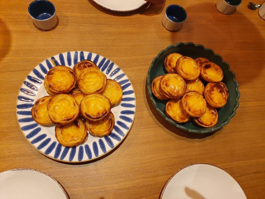 Lisbon: Pastel de Nata Baking Class - The best moment: warm pastel de nata