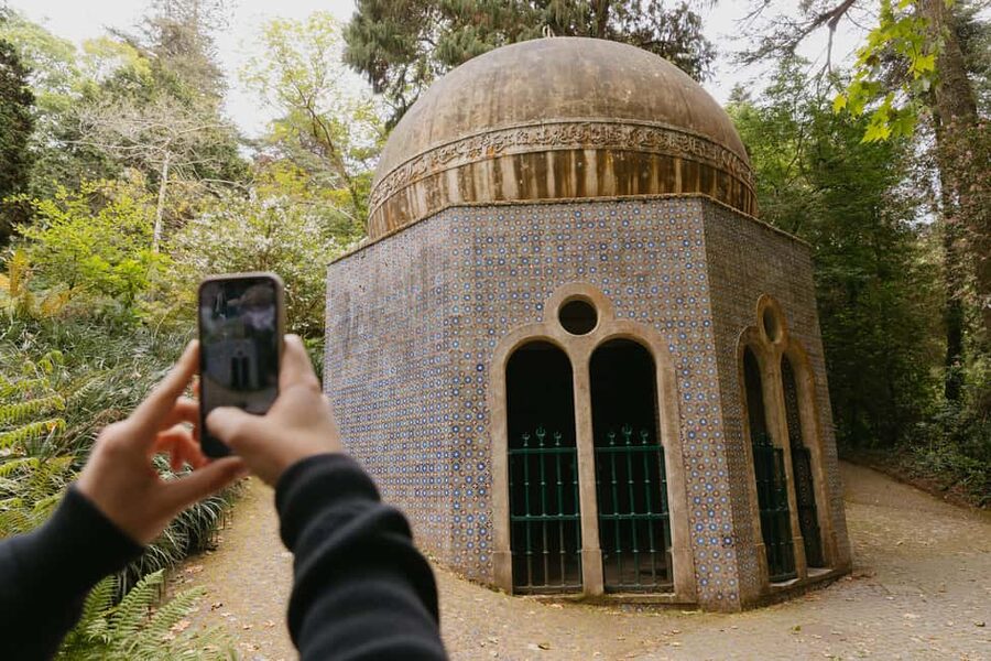 Lisbon: Pena Palace, Sintra, Cabo da Roca, & Cascais Daytrip - The early ride to Pena Palace