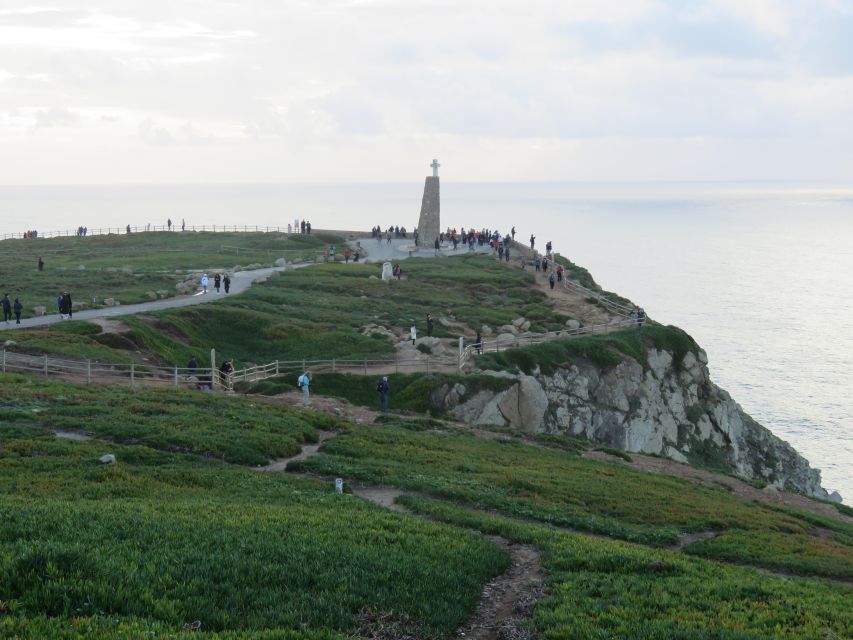 Lisbon: Pena, Regaleira & Atlantic Coast Tour with a Local - Quinta da Regaleira and the Initiation Well