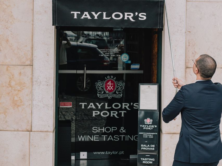 Lisbon: Port Wine Tasting at Taylor’s Shop and Tasting Room - Finding Taylor’s beside Chafariz del Rei