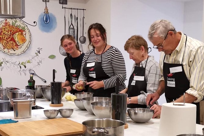 Lisbon Portuguese Cooking Class with 3-Course Dinner - Key points to know before you book