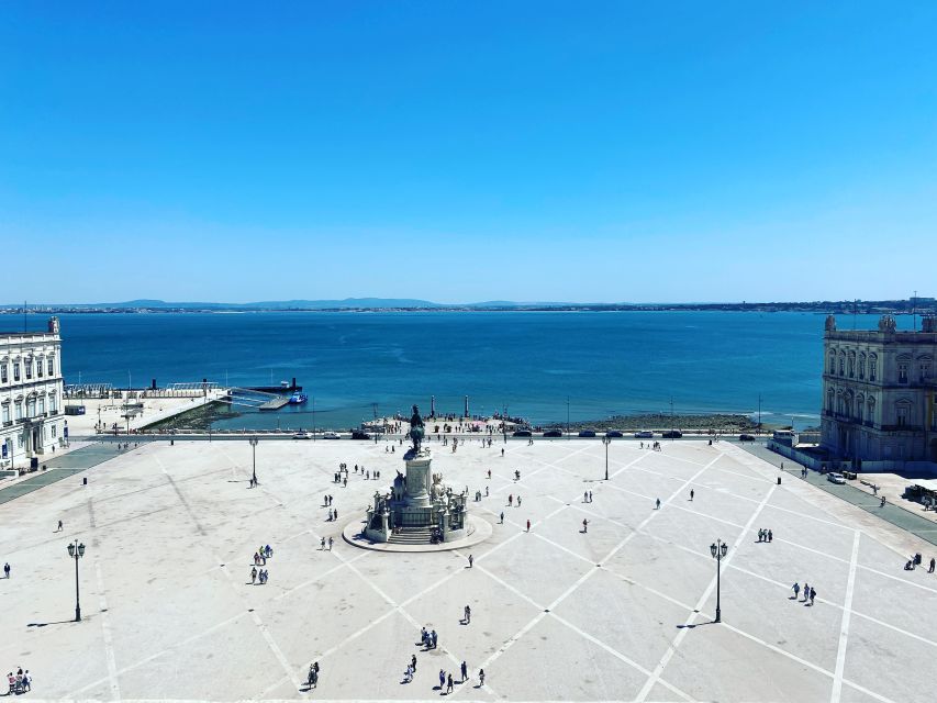Lisbon: Private City Sightseeing Tour by Tuk-Tuk - Portas do Sol and Santa Luzia deliver the first big views