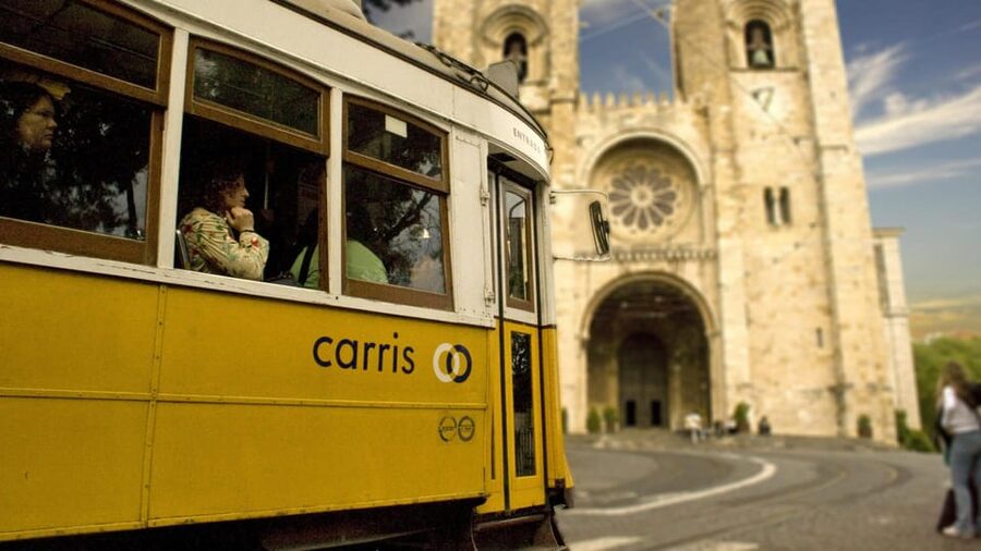Lisbon: Private City Tour by Tuk-Tuk - Portas do Sol and Santa Luzia: Lisbon’s postcard views