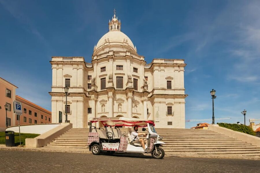 Lisbon: Private Guided Tuk-Tuk Tour with Hotel Pickup - Graça, Mouraria, and Saint Vincent