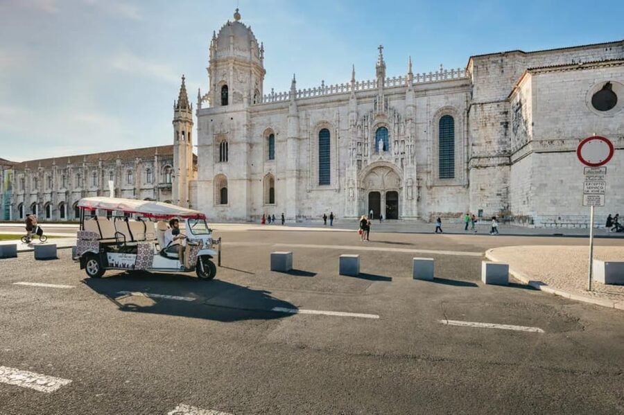 Lisbon: Private Guided Tuk-Tuk Tour with Hotel Pickup - Chiado, Bairro Alto, and the Fado connection