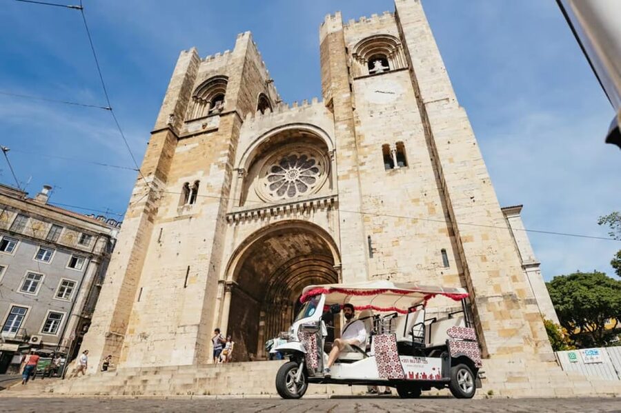 Lisbon: Private Guided Tuk-Tuk Tour with Hotel Pickup - Belém and the four-hour option