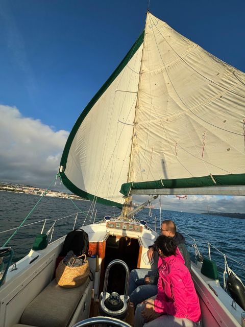 Lisbon: Private Sailing City & Sunset Tour - FAQ