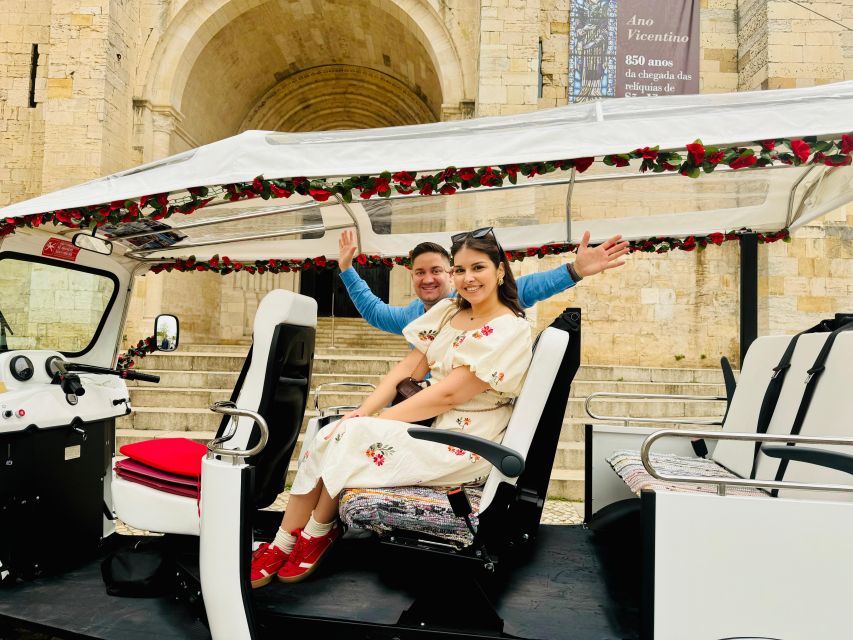 Lisbon: Private Sightseeing Tour by Tuk-Tuk - Graça and Senhora do Monte