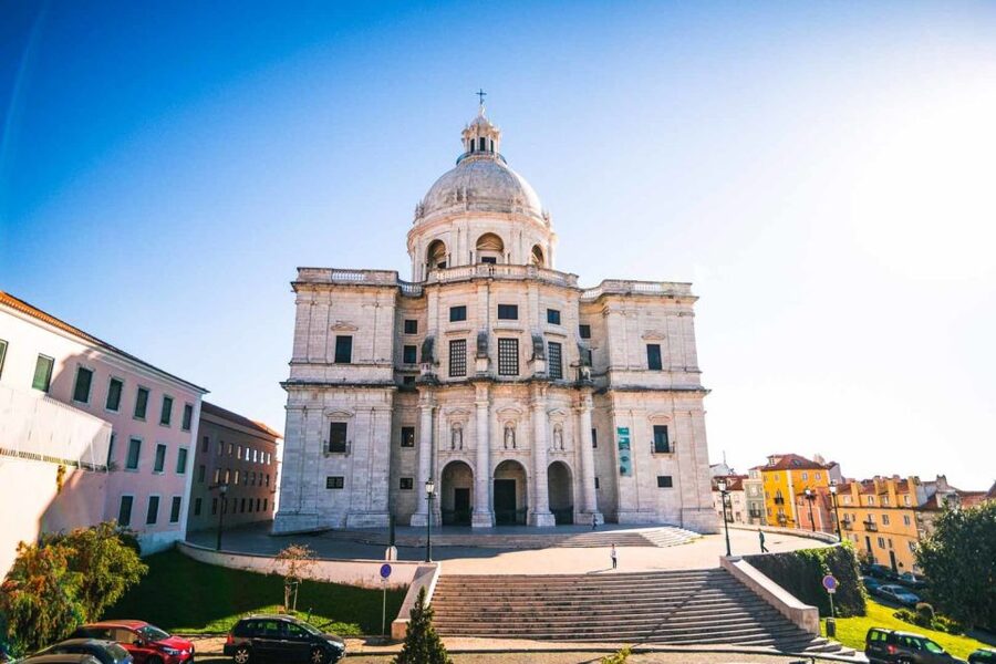 Lisbon: Private Sightseeing Tour in a Vintage Tuk Tuk - Key Points to Know Before Booking
