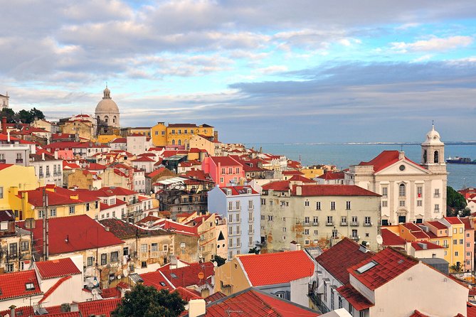 Lisbon Private Tuk Tuk Tour and Hotel Pickup: 2, 3, or 4 Hours - The guide can make or break the ride