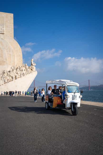Lisbon: Private Tuk Tuk Tour with Optional Boat Cruise - Why a tuk tuk works so well in Lisbon