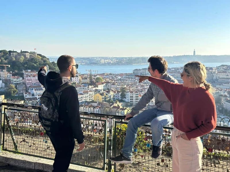 Lisbon: Private Tuk Tuk Tour with Optional Boat Cruise - Who should choose each tour?