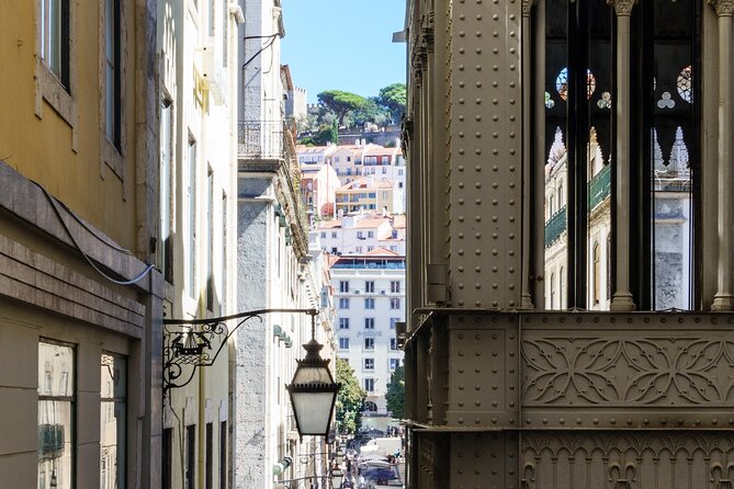 Lisbon Revelation Tour - What the guide adds to the walk