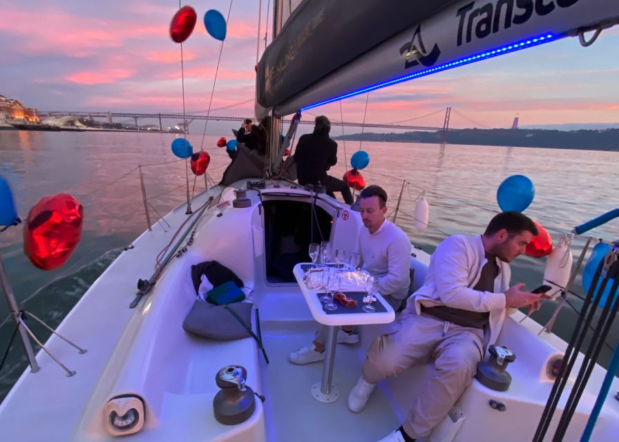 Lisbon: Sailboat Tour w/ Local Guide and Open Bar Green Wine - Why this little sailboat works so well