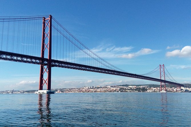 Lisbon Sailing Tour on a Luxury Sailing Yacht with 2 Drinks - The crew and the tone of the trip