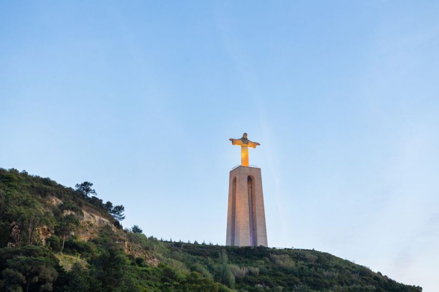 Lisbon: Sailing Tour on the Tagus River - Booking, cancellation, and practical planning