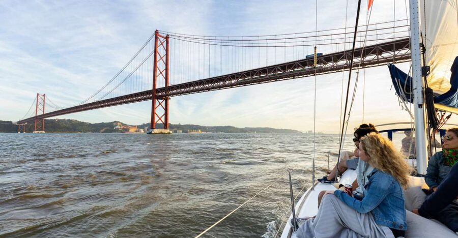 Lisbon: Sailing Tour on the Tagus River - Starting at Doca do Bom Sucesso