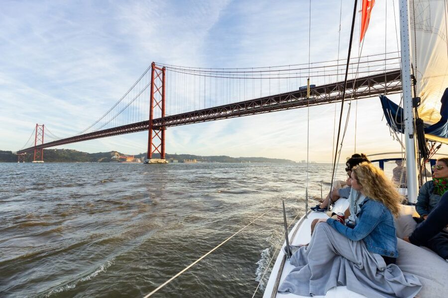 Lisbon: Sailing Tour on the Tagus River - What the crew adds to the experience