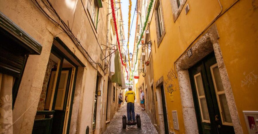 Lisbon: Segway Medieval Tour of Alfama and Mouraria - Key points at a glance