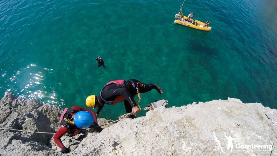 Lisbon: Sesimbra/Arrábida Natural Park Coasteering Adventure - Practical tips for a smoother day