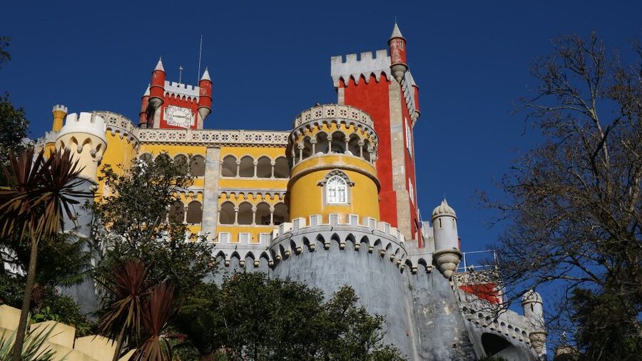 Lisbon: Sintra, Pena Palace, Cabo Roca Coast & Cascais Tour - Who should book this day trip?