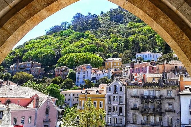 Lisbon: Sintra, Pena Palace, Cape Roca & Cascais - Guided Tour - Estoril in 30 minutes