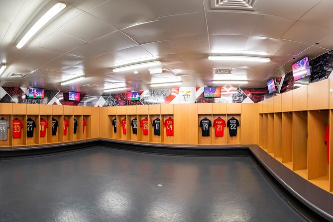 Lisbon SL Benfica Stadium & Museum Tour with Scarf - Three floors and 29 themed areas at the Benfica Museum