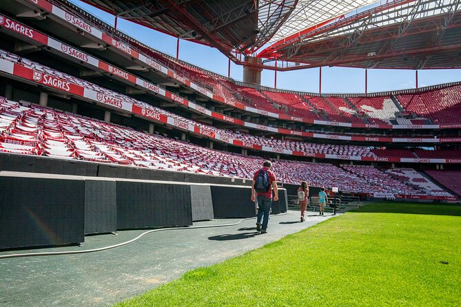 Lisbon SL Benfica Stadium & Museum Tour with Scarf - Entering Estádio da Luz and finding the tour