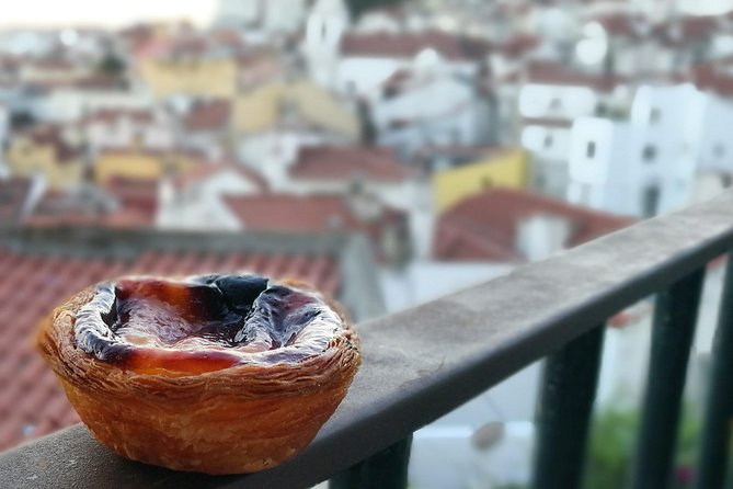 Lisbon Small-Group Food Tour with 18 Tastings in Alfama District - What the guide adds to the experience