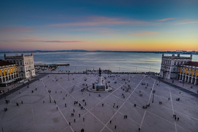 Lisbon Small-Group Sightseeing City Tour with Transportation - Medieval Lisbon at the cathedral and castle