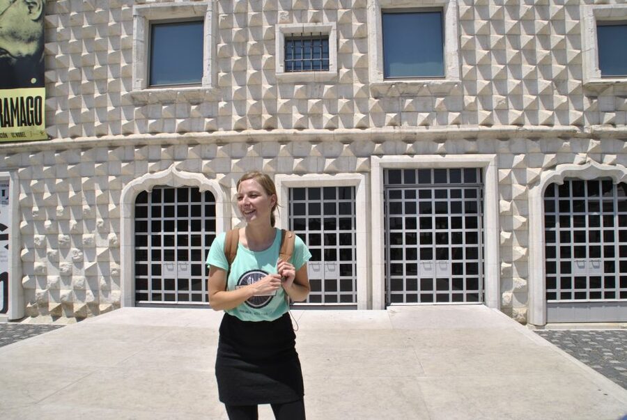 Lisbon: Starter Walking Tour to the highlights in German - Baixa and Rossio, the city’s grand central stage