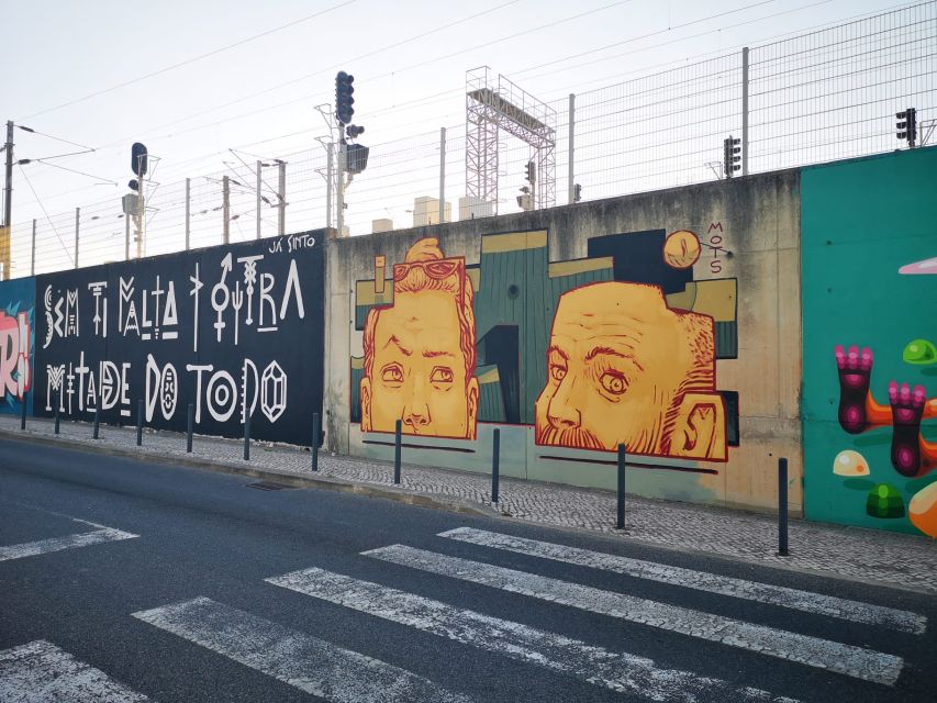 Lisbon: Street Art Tuk Tuk Tour - The first murals: large walls and international artists