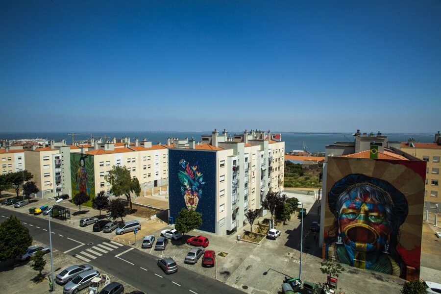Lisbon: Street Art Tuk Tuk Tour - Convents, palaces, and the older layer of Lisbon