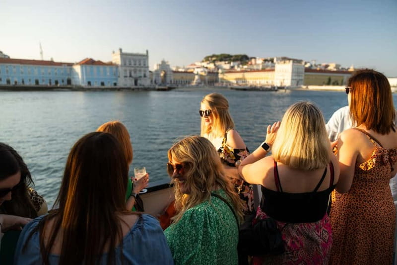 Lisbon: Sunset Boat Tour with Music and Drinks - Who Will Enjoy This Cruise Most?