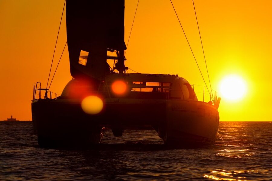 Lisbon: Sunset Cruise With Drinks on Spacious Yacht - Sunset, music, and the open bar