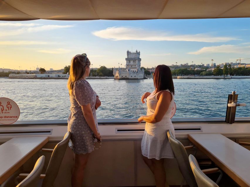 Lisbon: Sunset Cruise with Welcome Drink and Snacks - Christ the King and the Return to Lisbon
