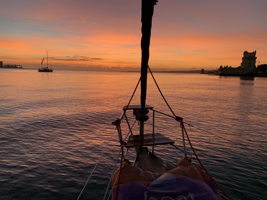 Lisbon: Sunset Sailing Cruise with Wine - Why seeing Lisbon from the Tagus makes sense