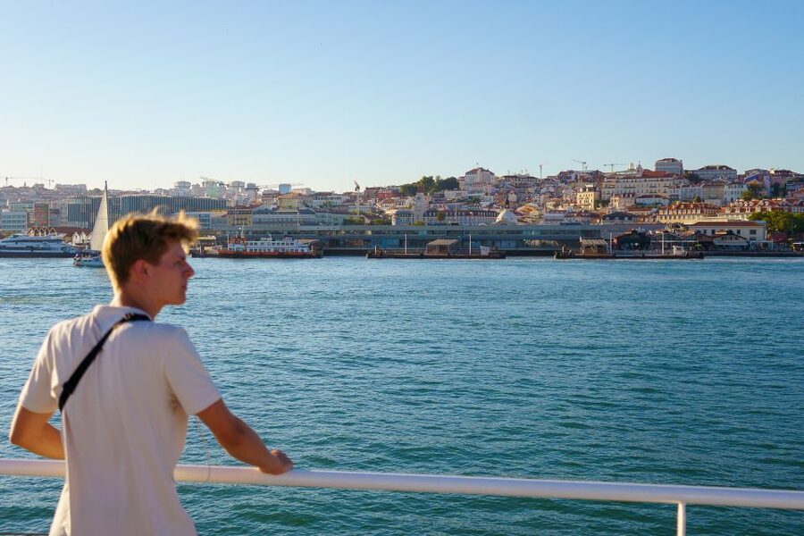 Lisbon: Tagus River Boat Tour with One Drink Included - Key points to know before you go