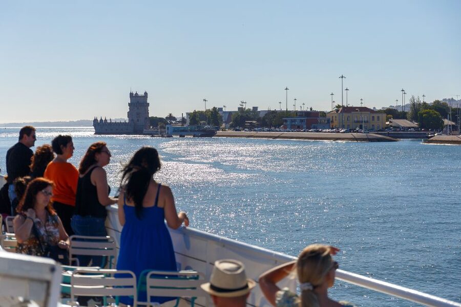 Lisbon: Tagus River Boat Tour with One Drink Included - Belém Tower from the Tagus