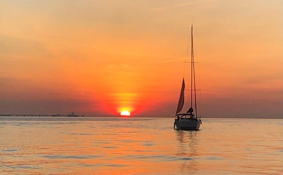 Lisbon: Tagus River Cruise, Morning, Day, Sunset, or Night - Why the Tagus gives you a better view of Lisbon
